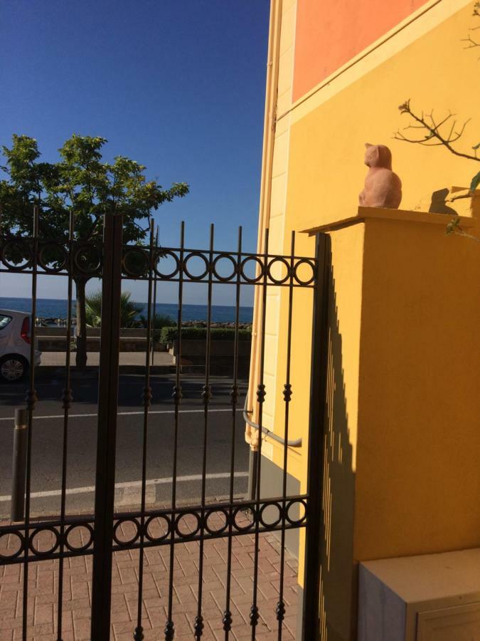 Ferienwohnung Bistrot Del Mare Santo Stefano al Mare Exterior foto